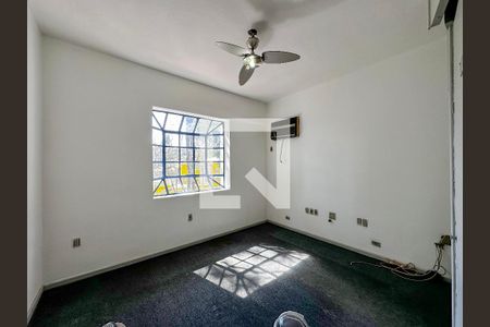 Casa à venda com 350m², 3 quartos e 3 vagasQuarto 2