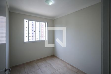 Quarto 1 de apartamento para alugar com 2 quartos, 40m² em Parque Bristol, São Paulo