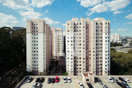 Quarto 1 vista de apartamento para alugar com 2 quartos, 40m² em Parque Bristol, São Paulo