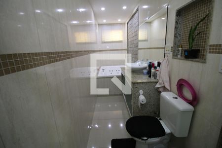 Casa para alugar com 325m², 3 quartos e 2 vagasBanheiro da Suíte 1