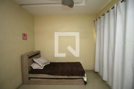 Quarto 2 de casa para alugar com 3 quartos, 325m² em Brás de Pina, Rio de Janeiro