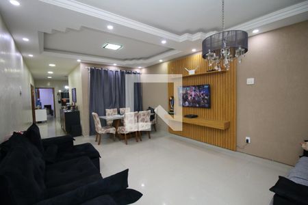 Sala de casa para alugar com 3 quartos, 325m² em Brás de Pina, Rio de Janeiro