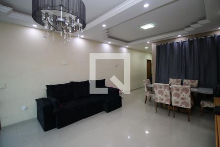 Sala de casa para alugar com 3 quartos, 325m² em Brás de Pina, Rio de Janeiro