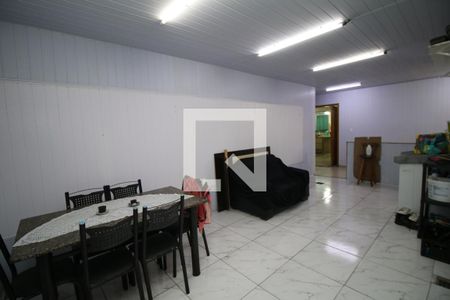 Casa para alugar com 325m², 3 quartos e 2 vagasÁrea de Serviço - Lavanderia