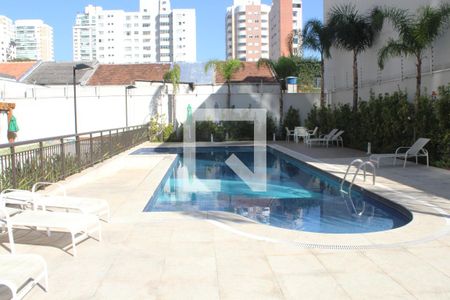 Apartamento para alugar com 70m², 2 quartos e 2 vagasÁrea comum - Piscina