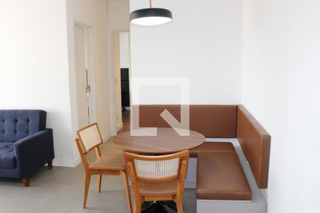 Sala de apartamento para alugar com 2 quartos, 70m² em Vila Romana, São Paulo