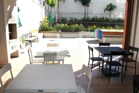 Apartamento para alugar com 70m², 2 quartos e 2 vagasÁrea comum - Churrasqueira