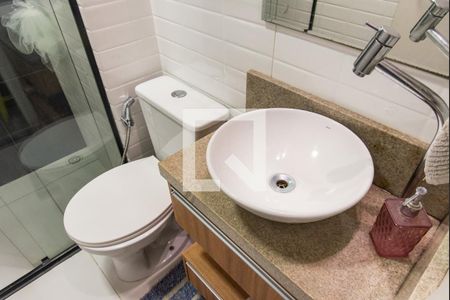 Banheiro de apartamento para alugar com 1 quarto, 28m² em Sé, São Paulo