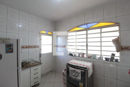 Cozinha de casa à venda com 3 quartos, 150m² em Europa (venda Nova), Belo Horizonte