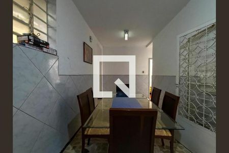 Casa à venda com 380m², 4 quartos e 2 vagas