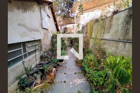 Casa à venda com 380m², 4 quartos e 2 vagas