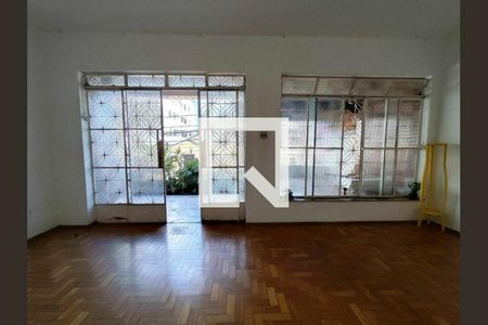 Casa à venda com 380m², 4 quartos e 2 vagas