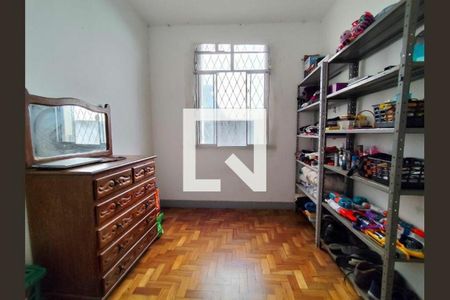 Casa à venda com 380m², 4 quartos e 2 vagas