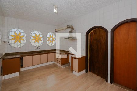 Casa para alugar com 635m², 4 quartos e 4 vagasCozinha - Armários