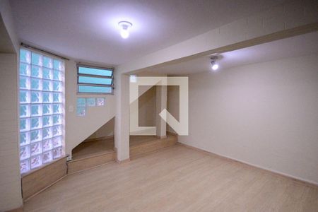 Casa para alugar com 120m², 3 quartos e 1 vaga Casa para alugar com 120m², 3 quartos e 1 vagaQuarto 3/Escritório