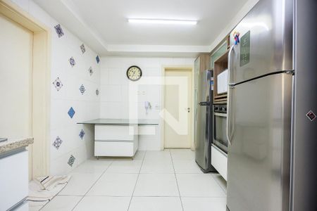 Apartamento à venda com 317m², 4 quartos e 4 vagas Apartamento à venda com 317m², 4 quartos e 4 vagasCozinha
