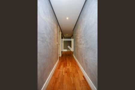 Apartamento à venda com 317m², 4 quartos e 4 vagas Apartamento à venda com 317m², 4 quartos e 4 vagasCorredor