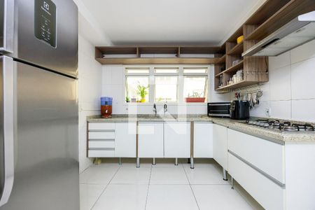 Apartamento à venda com 317m², 4 quartos e 4 vagas Apartamento à venda com 317m², 4 quartos e 4 vagasCozinha