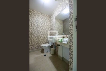 Apartamento à venda com 317m², 4 quartos e 4 vagas Apartamento à venda com 317m², 4 quartos e 4 vagasLavabo