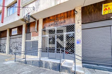 Apartamento para alugar com 90m², 2 quartos e sem vagaFachada