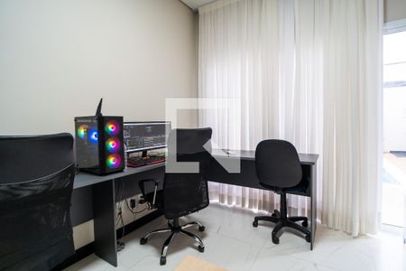 Casa para alugar com 300m², 3 quartos e 4 vagas Casa para alugar com 300m², 3 quartos e 4 vagasEscritório