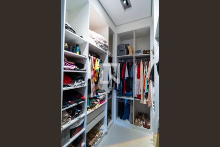 Casa para alugar com 300m², 3 quartos e 4 vagas Casa para alugar com 300m², 3 quartos e 4 vagasCloset da suíte