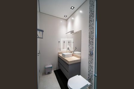 Casa para alugar com 300m², 3 quartos e 4 vagas Casa para alugar com 300m², 3 quartos e 4 vagasBanheiro da Suíte