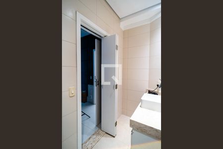 Casa para alugar com 300m², 3 quartos e 4 vagas Casa para alugar com 300m², 3 quartos e 4 vagasBanheiro da Suíte 3