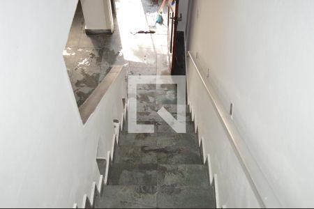 Casa para alugar com 60m², 2 quartos e sem vagaEscada