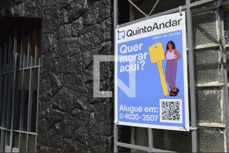 Casa para alugar com 60m², 2 quartos e sem vagaPlaquinha