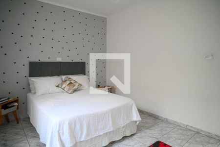 Casa à venda com 135m², 3 quartos e 4 vagasQuarto 3 - Suite