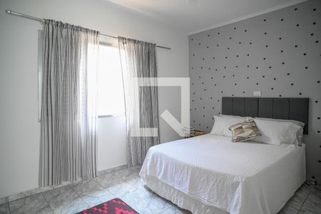 Casa à venda com 135m², 3 quartos e 4 vagasQuarto 3 - Suite