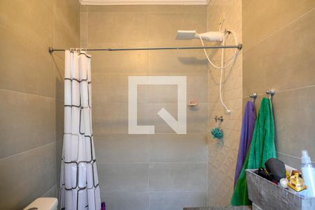 Casa à venda com 135m², 3 quartos e 4 vagasBanheiro da Suite