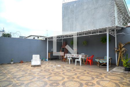 Casa à venda com 135m², 3 quartos e 4 vagasVaranda Goumert / Quintal