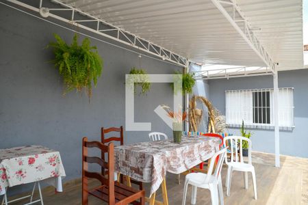 Casa à venda com 135m², 3 quartos e 4 vagasVaranda Goumert / Quintal