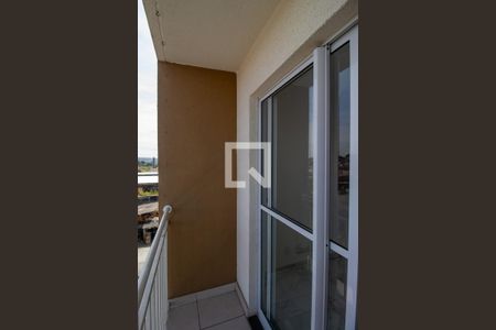 Sala / Varanda de apartamento para alugar com 2 quartos, 45m² em Vila Monte Belo, Itaquaquecetuba
