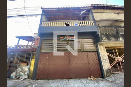 Casa para alugar com 250m², 3 quartos e 5 vagasFachada