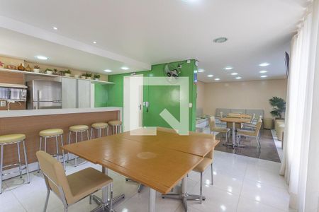 Apartamento para alugar com 44m², 2 quartos e 1 vagaÁrea comum - Salão de festas