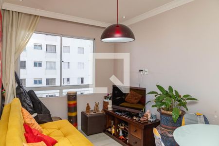 Sala  de apartamento para alugar com 2 quartos, 44m² em Canhema, Diadema