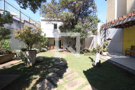 Casa à venda com 539m², 4 quartos e 4 vagasQuintal