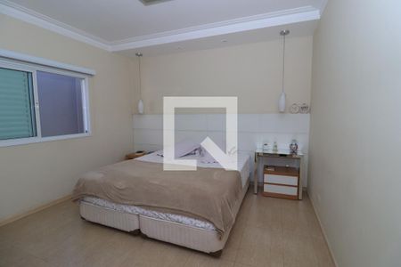 Casa à venda com 539m², 4 quartos e 4 vagasQuarto 2 - Suíte