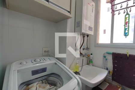 Apartamento à venda com 66m², 3 quartos e 1 vagaÁrea de Serviço