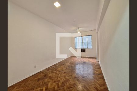 Studio para alugar com 25m², 1 quarto e sem vaga Studio para alugar com 25m², 1 quarto e sem vagaSala