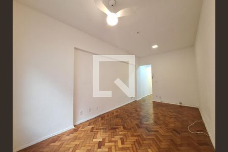 Studio para alugar com 25m², 1 quarto e sem vaga Studio para alugar com 25m², 1 quarto e sem vagaSala