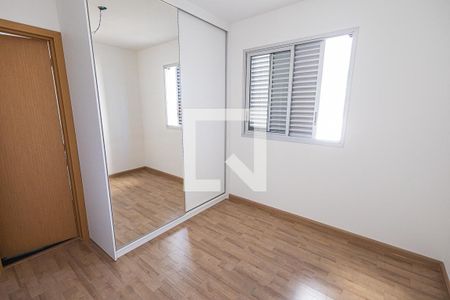 Apartamento à venda com 257m², 3 quartos e 3 vagasQuarto 3 / semi-suite