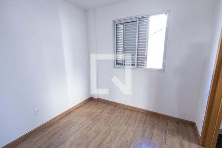 Apartamento à venda com 257m², 3 quartos e 3 vagasQuarto 2 / semi-suite