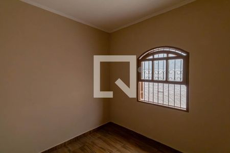 Quarto 2 de casa para alugar com 3 quartos, 250m² em Vila Paranagua, São Paulo