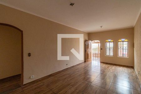 Sala de casa para alugar com 3 quartos, 250m² em Vila Paranagua, São Paulo