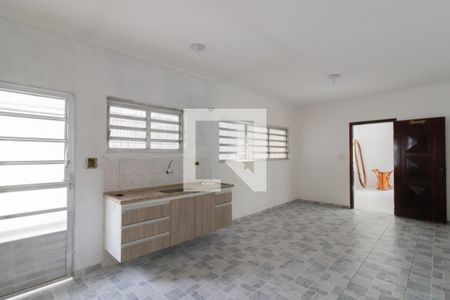 Casa à venda com 180m², 3 quartos e 2 vagasCozinha
