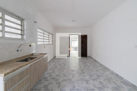 Casa à venda com 180m², 3 quartos e 2 vagasCozinha